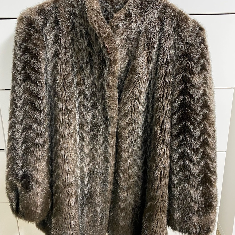 Luxurious Faux Fur Coat